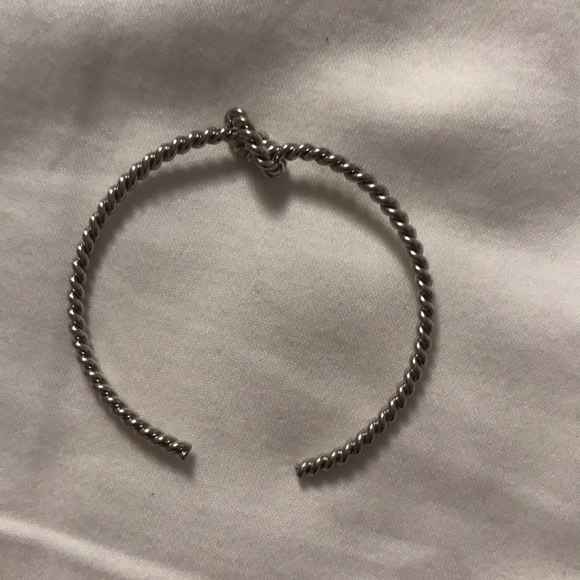 Silver knot bracelet - Picture 1 of 2